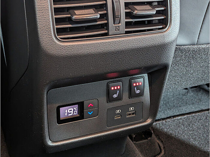 Nissan X-Trail 1.5 VC-T MHEV Tekna 4x2 1.5 VC-T MHEV Tekna 4x2