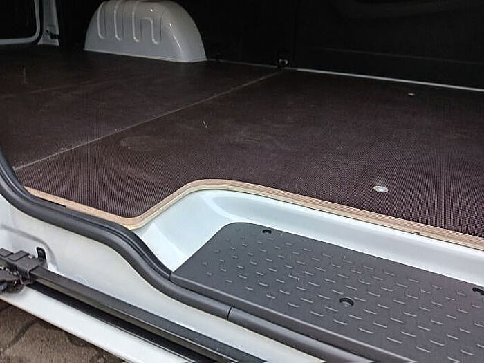 Nissan Primastar Kastenwagen L2H1 3,0t Acenta AHK LRB