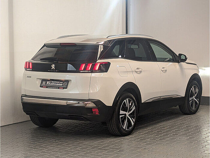 Peugeot 3008 Allure 1.2 PureTech 130 // LED / NAVI //
