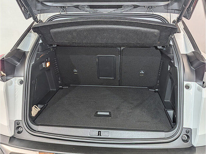 Peugeot 3008 Allure 1.2 PureTech 130 // LED / NAVI //