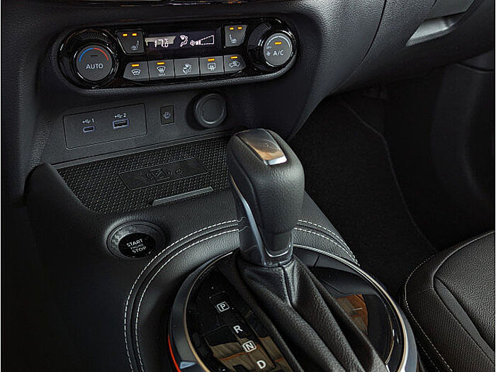 Nissan Juke 1.0 DIG-T 7DCT Tekna , Bose-Soundsystem